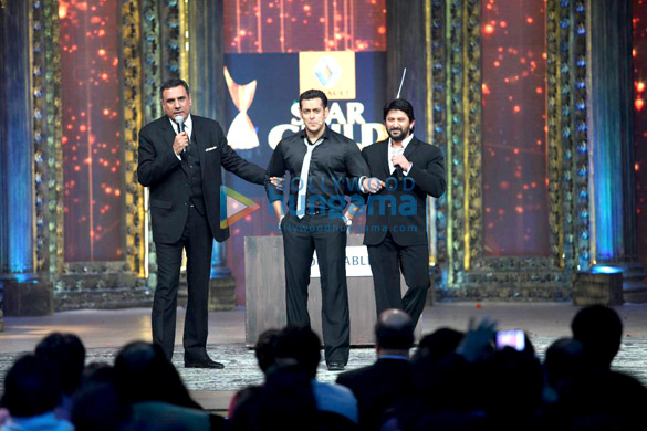 salman promotes jolly l l b with boman arshad at the star guild awards 2013 3