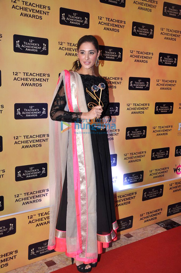 akshay jacqueline nargis at 12th teachers achievement awards 17