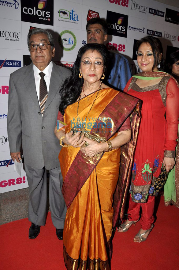 asin raveena farah at gr8 women awards 2013 30
