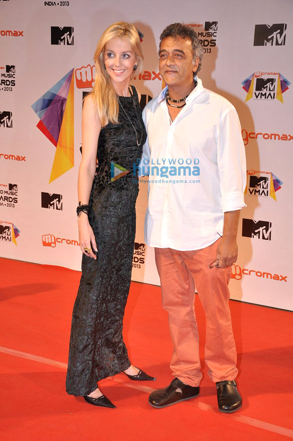 celebs at mtv video music awards india 2013 11