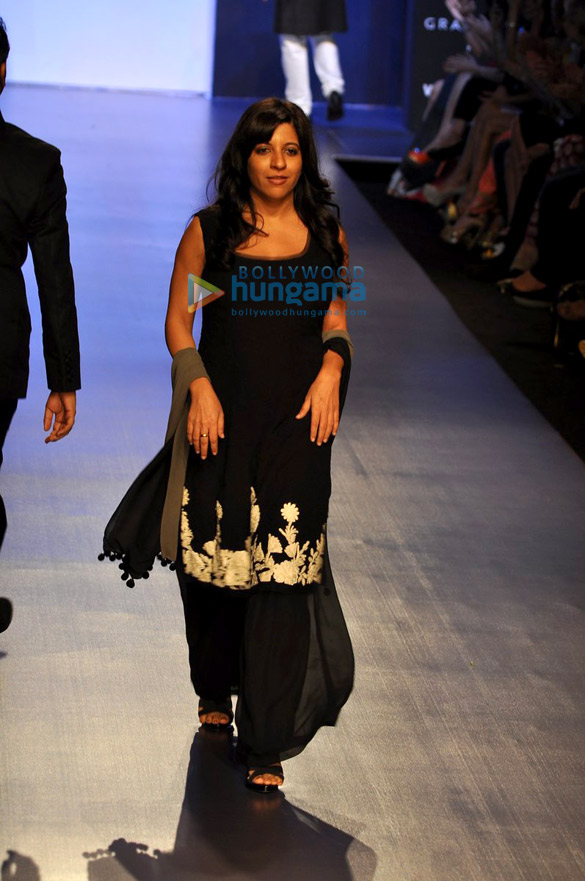 celebs walk for manish malhotras show at lakme fashion week 2013 day 1 16