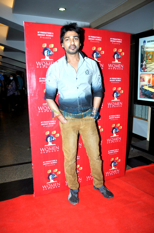 celebs grace at paritosh painters stand up comedy show women decoded 5