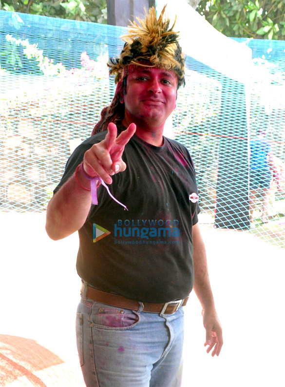 celebs celebrate holi at colour blasts 2013 9