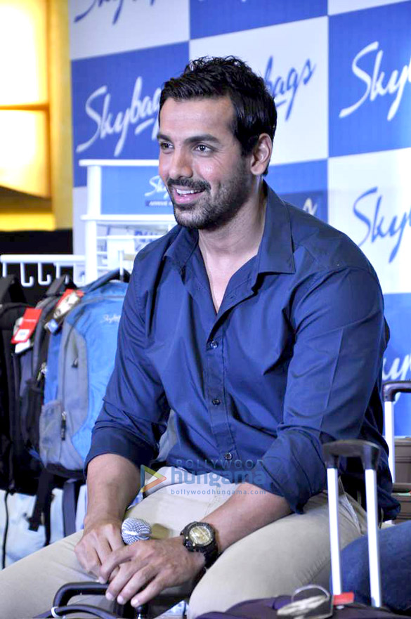 john abraham snapped promoting vip skybag 6
