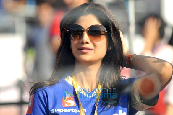 preity shilpa deepika others at the ipl 6 3