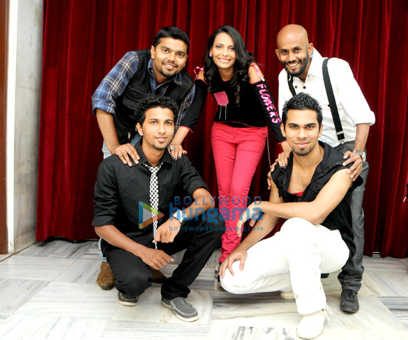 launch of silvia fernandes album unmasked 5