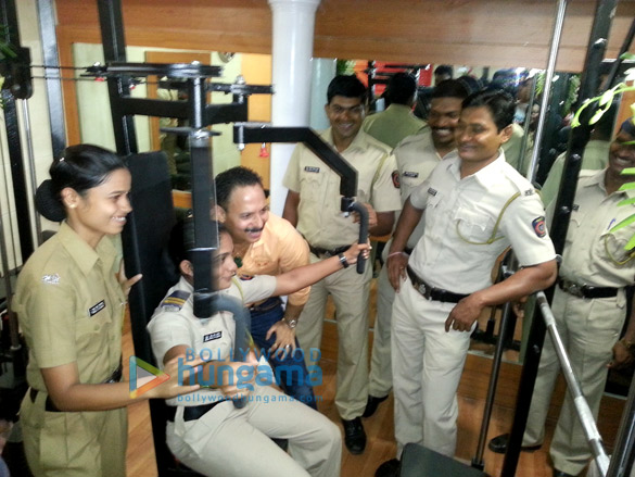 launch of the mumbai police force gym at gamdevi police station 4