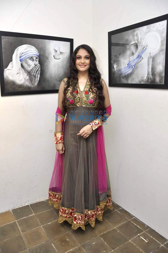 gracy singh at sanyog art show 3