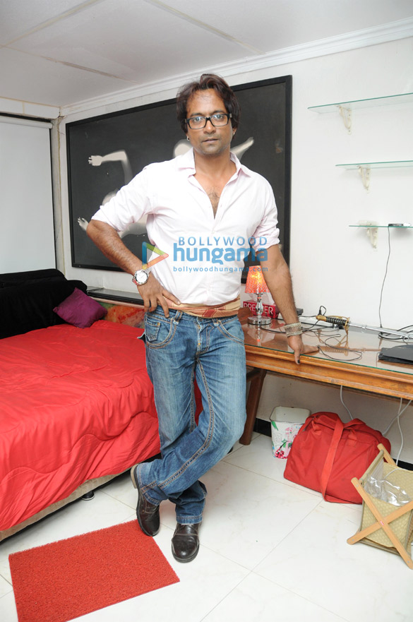 anil mishra hosted an evening for shreya guha mukesh tyagi 21