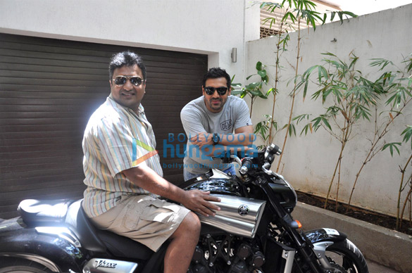 john abraham gifts his favourite bike to sanjay gupta 2
