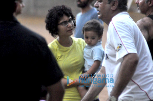aamir khan snapped playing football with daughter ira 10