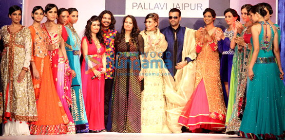 celebs grace rajasthan fashion week day 3 4