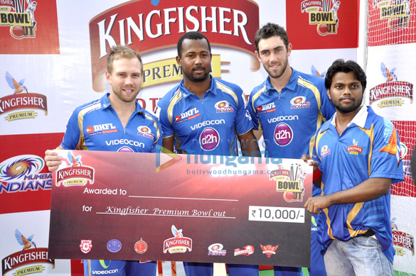 mumbai indians players at the kingfisher bowl out event 2