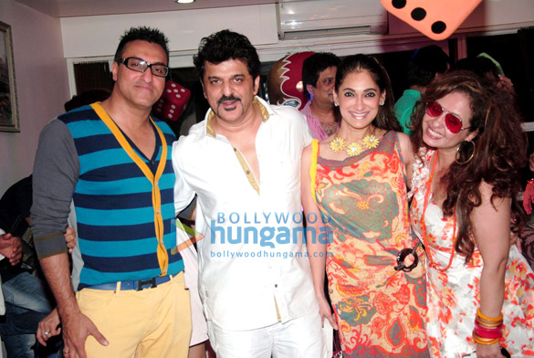 vandana rajesh khattars 5th wedding anniversary bash 9