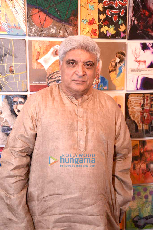 monica dogra and javed akhtar at resist art installations 4