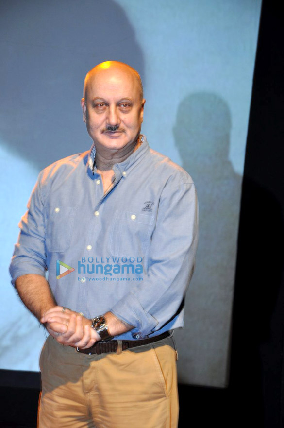 300th show of anupam khers play kucch bhi ho sakta hai 11