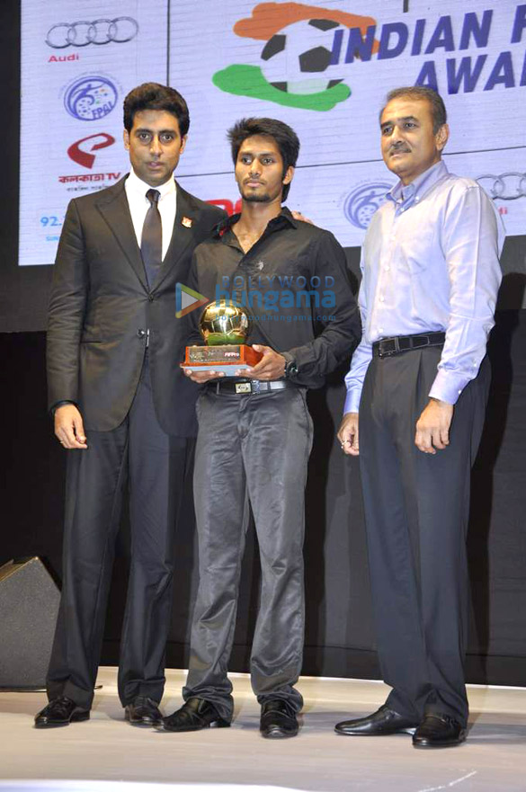 abhishek at indian football awards 2013 2