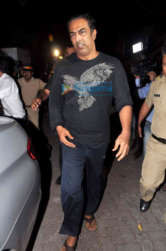 vindu dara singh released on bail 6