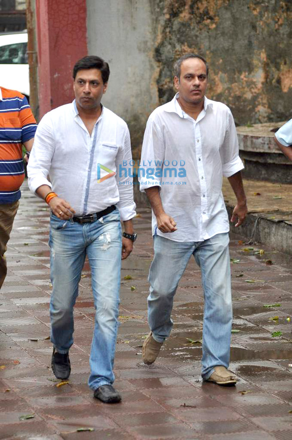 bollywood pays homage to priyanka chopras dad 53