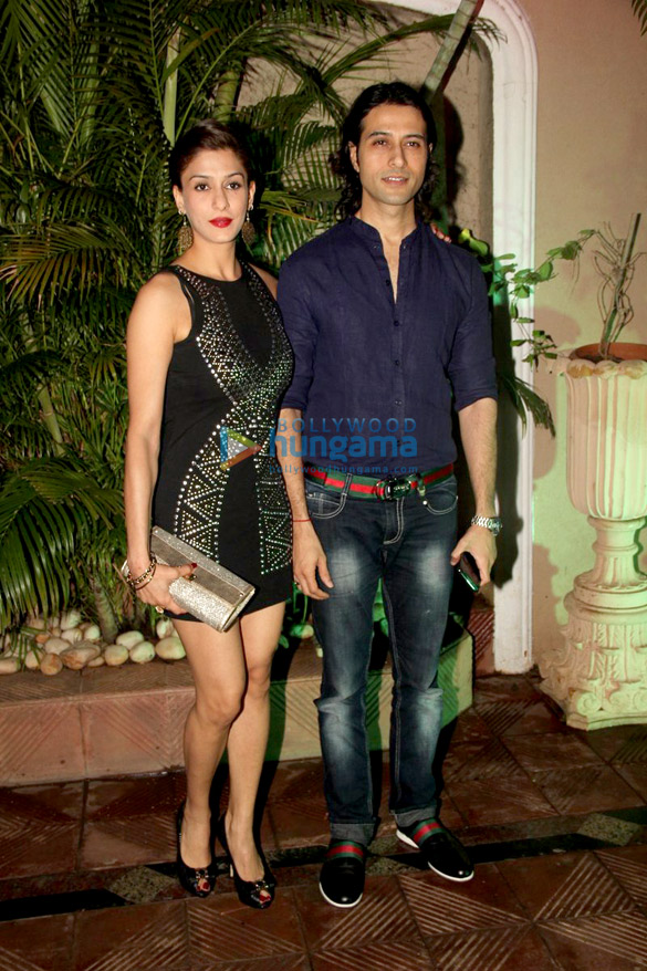 mika singhs birthday bash 27