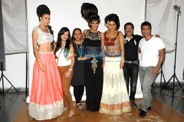 amy billimoria showcases her new runaway bride collection 2