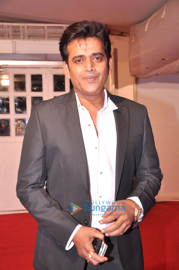 poonam dhillon bhojpuri superstars at dr tiwaris wedding anniversary 6