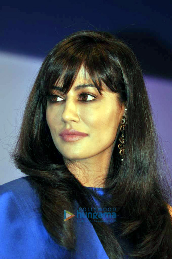 chitrangda launches dr aparna santhanams book lets talk hair 6
