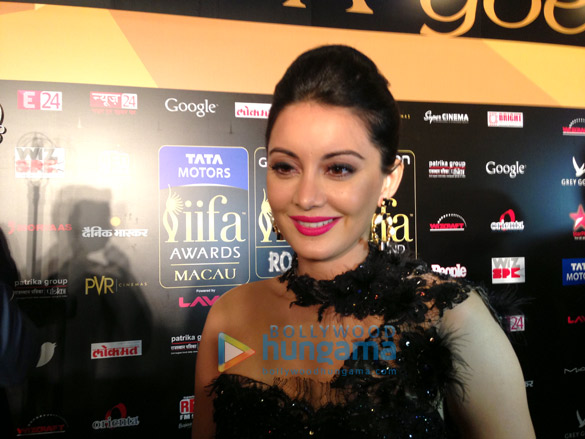 iifa awards 2013 rocks green carpet 13