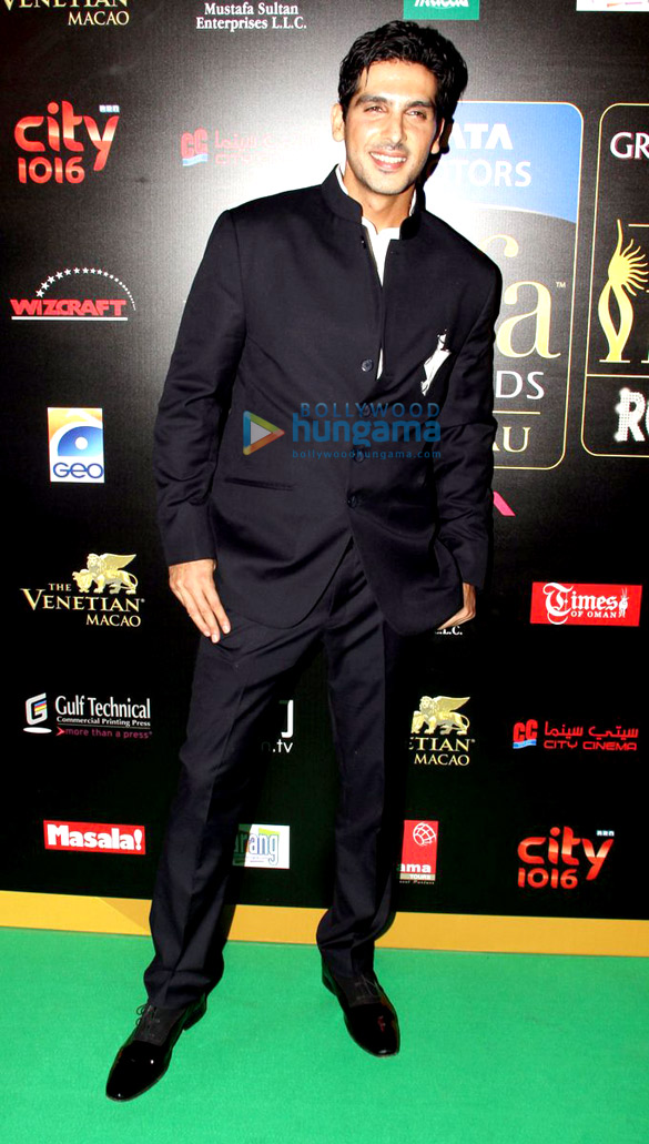 green carpet of iifa awards 2013 53