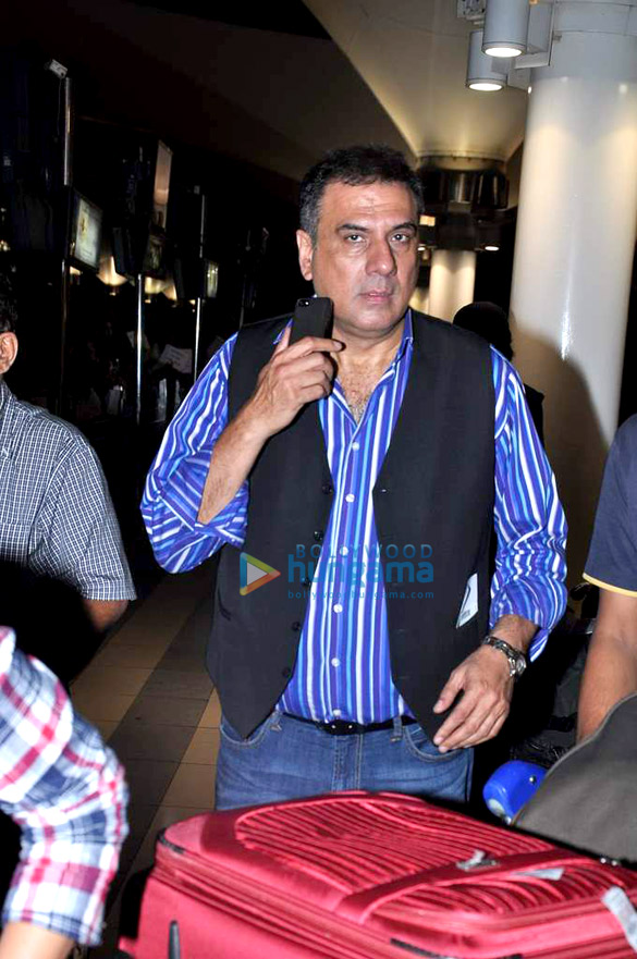 celebs arrive from iifa awards 2013 4