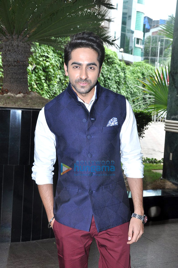 ayushmann launches his column unveils the latest issue of mens health 10