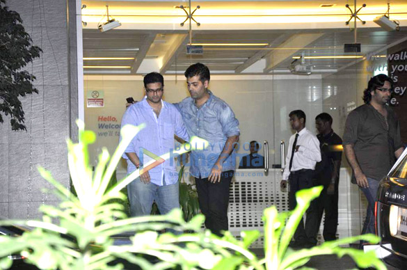 celebs visit hrithik roshan post his brain surgery day 4 6