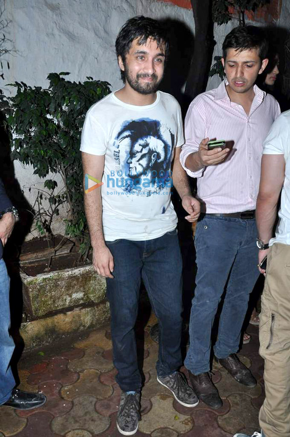 emraan hashmi and other celebs snapped at olive 5