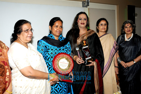 jiya jagiasi throws a bash in honor of lakshmi narayan tripathi 6