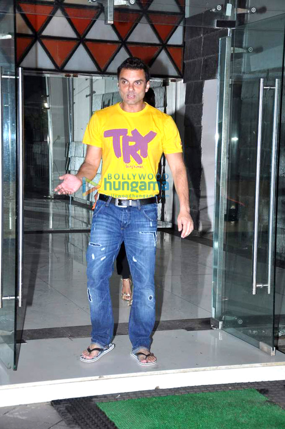 celebs at sanjay kapoors birthday bash 4