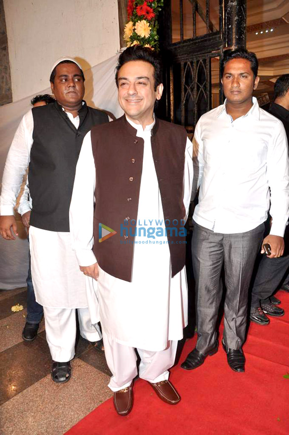 adnan zayed and others at sharad pawars iftaar party 2