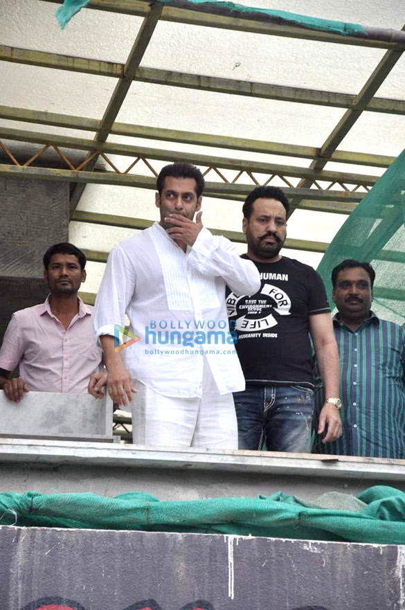 salman snapped on eid day 4