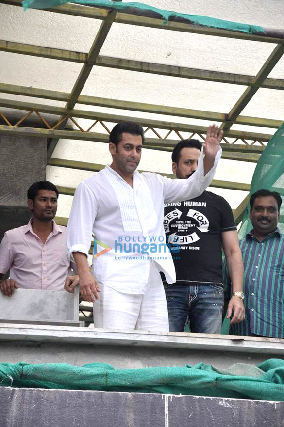 salman snapped on eid day 15