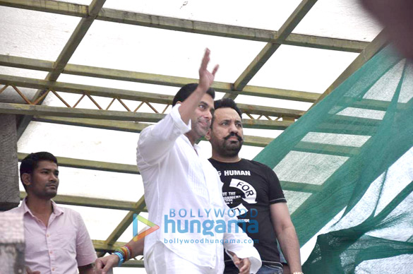 salman snapped on eid day 18