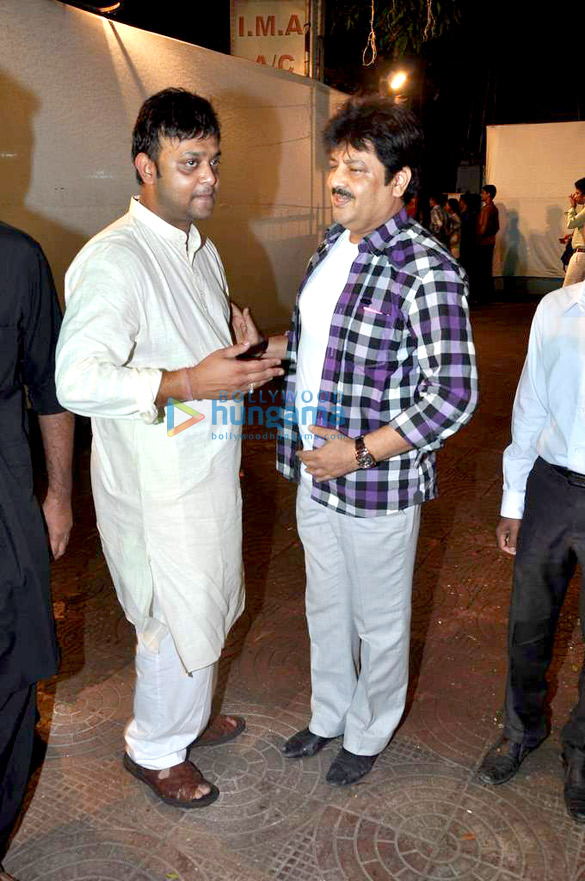 varun prabhu dheva at the prayer meet of sajid wajids father 14