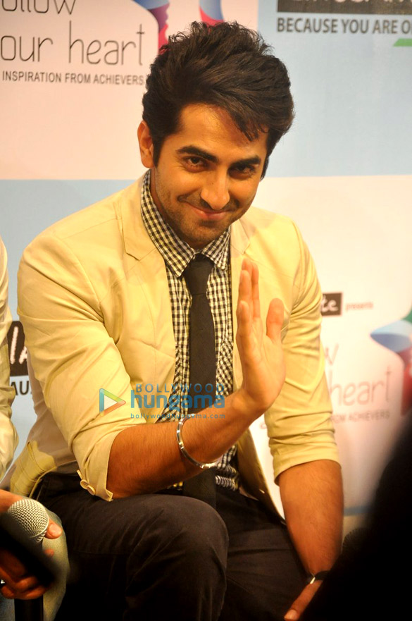 soha ayushmann at classmate press conference 4