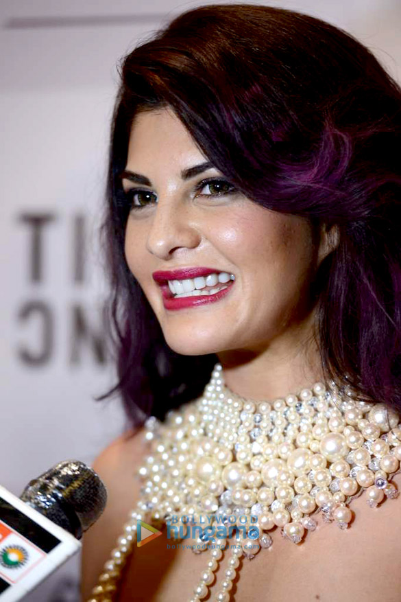 jacqueline kajol walk for shehla khan at lfw 2013 12