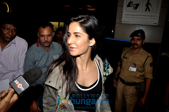 hrithik katrina leave for london 5
