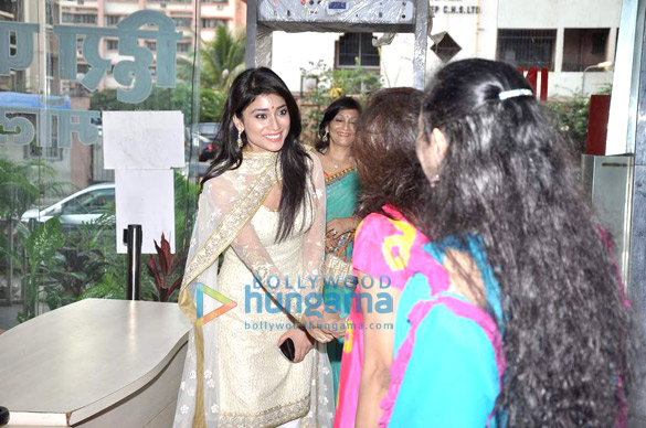 shriya saran graces inner wheel clubs umang the clothes library 11