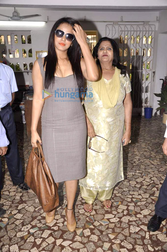 neetu chandra unveils society interiors latest issue 8