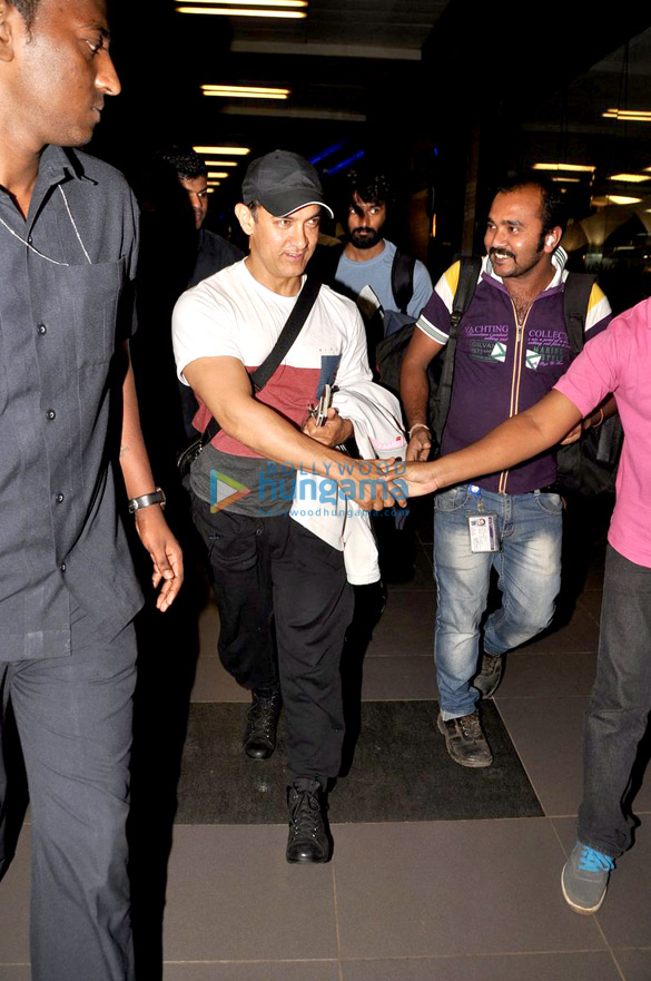 aamir khan returns from sydney 4