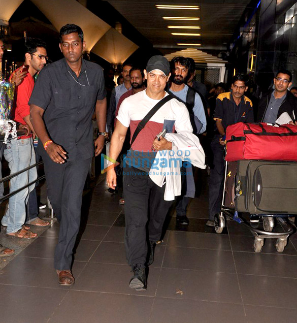 aamir khan returns from sydney 7