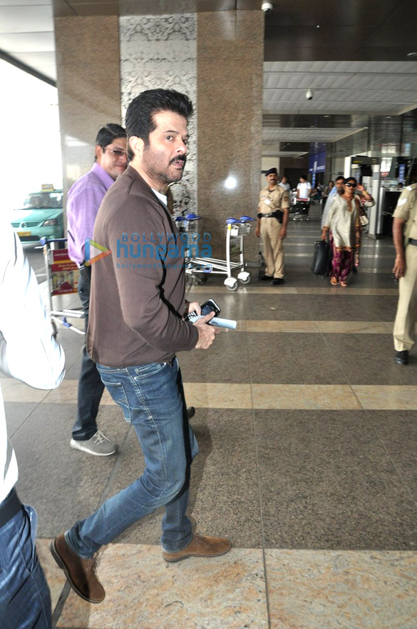anil kapoor snapped at the airport 2