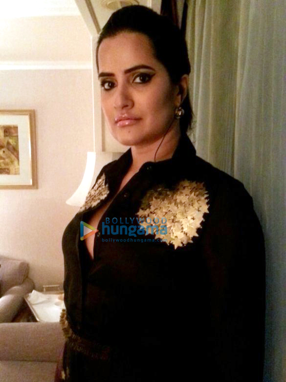 sona mohapatra performance at the cnbc tv18 financial awards 2013 3