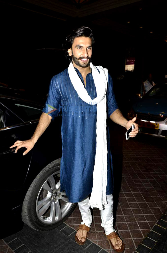 ranveer singh snapped in traditional attire 5